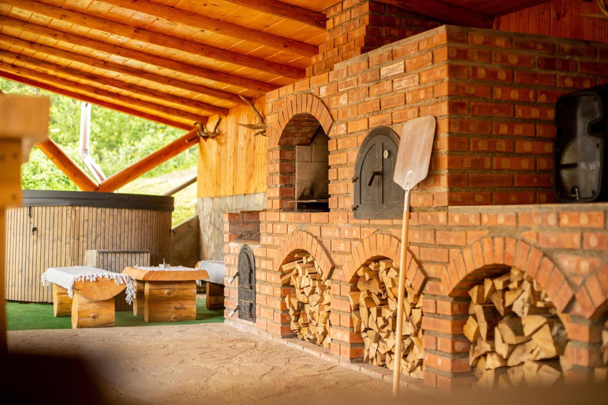 Casa Rumelia Paltineni Esterno foto