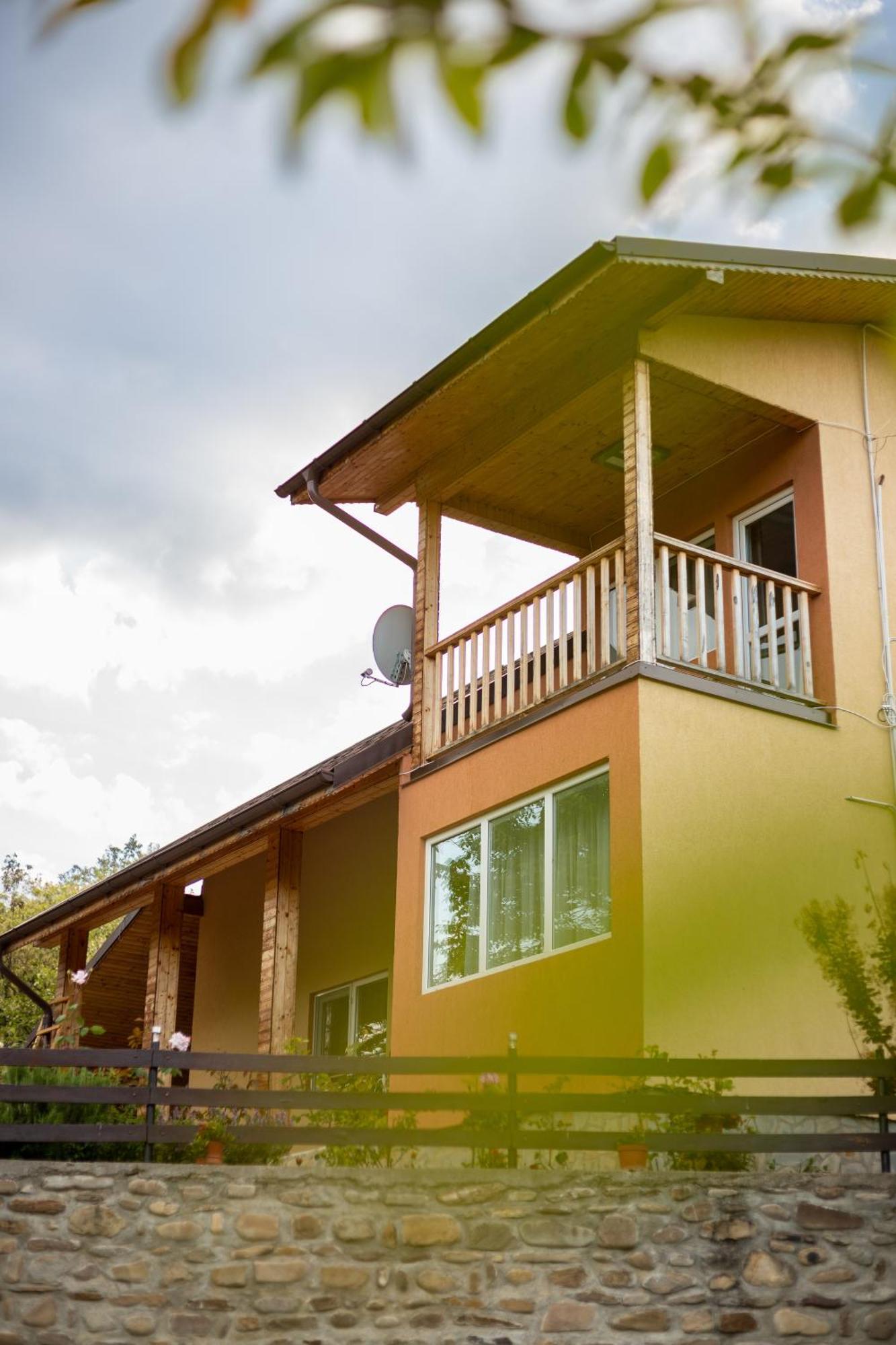 Casa Rumelia Paltineni Esterno foto