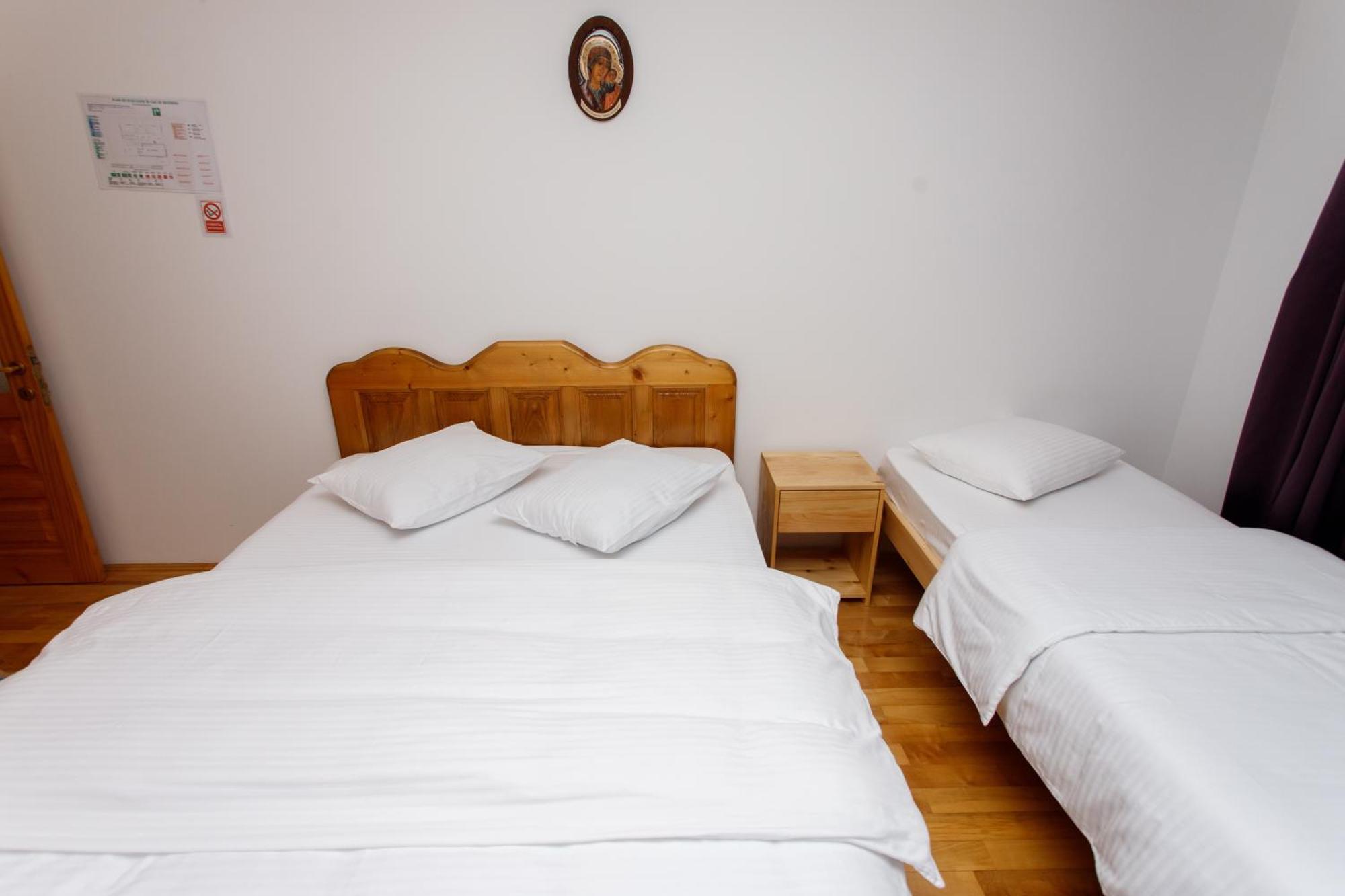 Casa Rumelia Paltineni Esterno foto