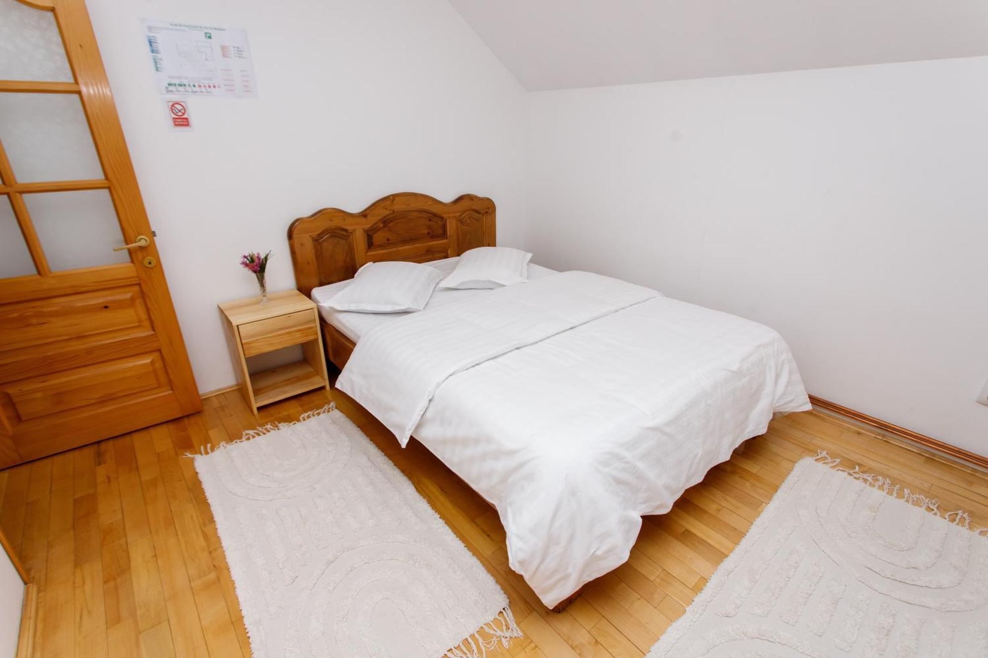 Casa Rumelia Paltineni Esterno foto